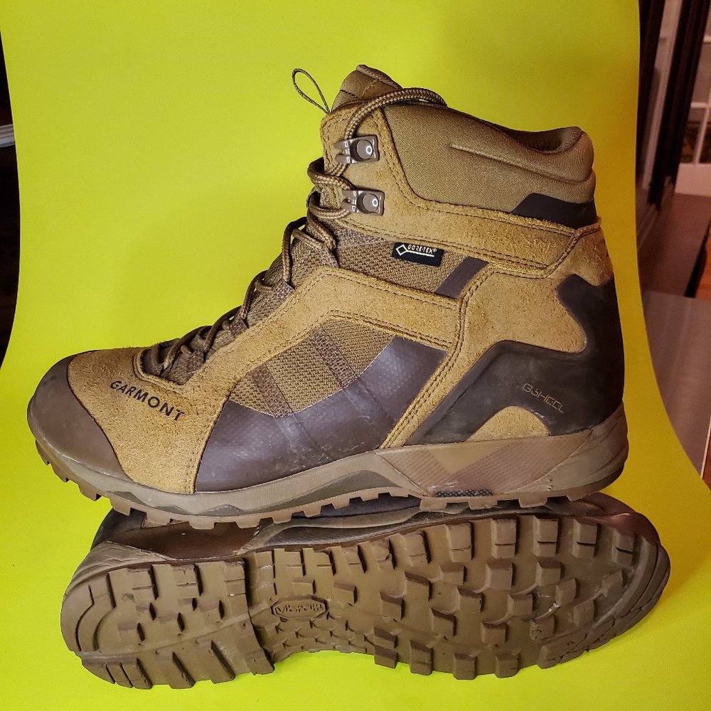 Garmont T4 tour GTX boot mens size 9.5 - coyote tan - Pre-owned